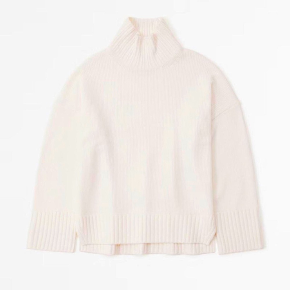Abercrombie & Fitch Easy tuck turtleneck sweater size small cream
